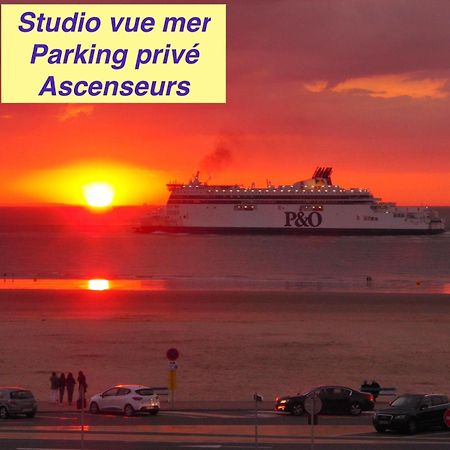 Au Rythme Des Ferrys Apartment Calais Exterior foto