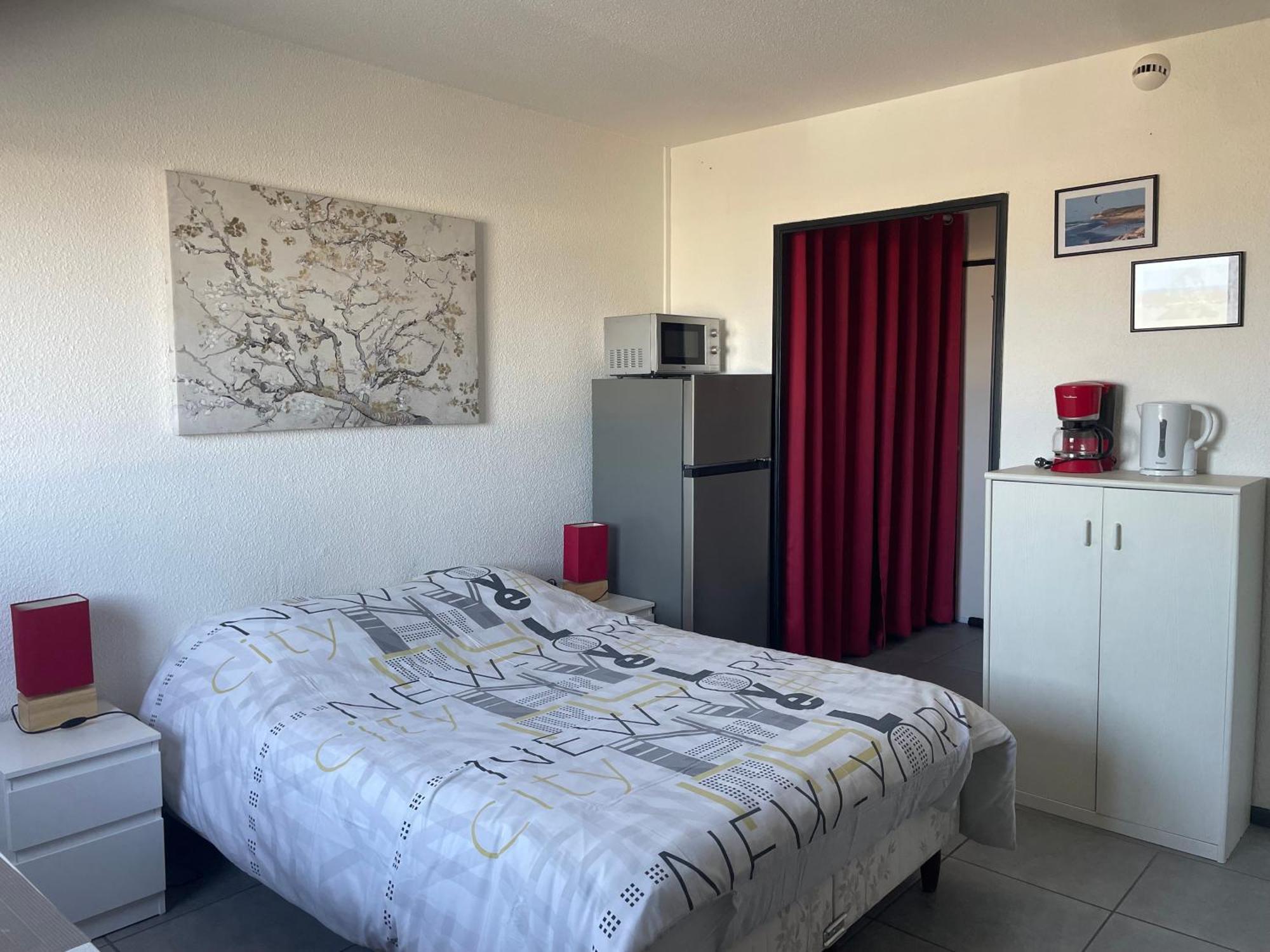 Au Rythme Des Ferrys Apartment Calais Exterior foto